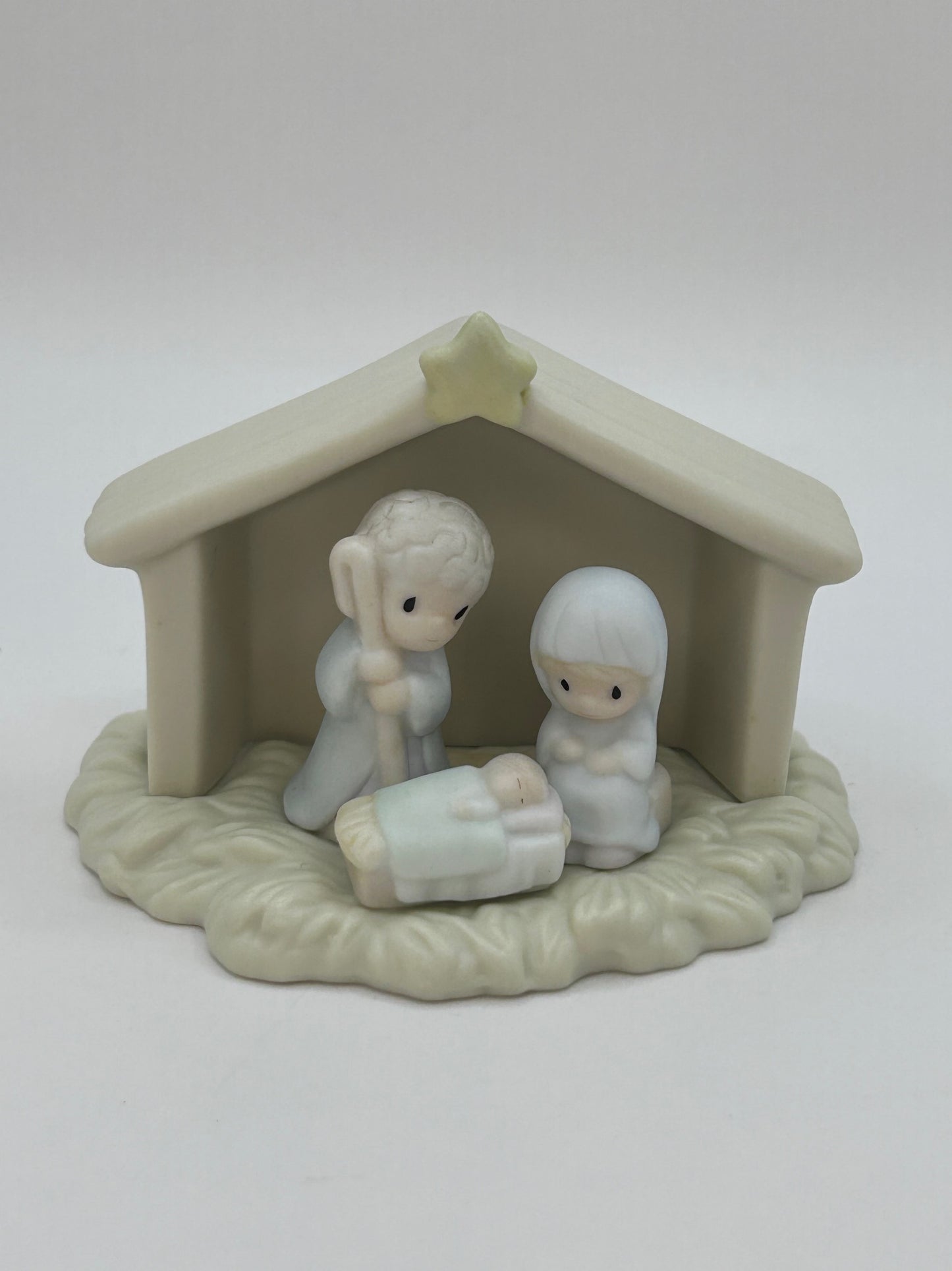 Precious Moments Vintage 1992 Sugar Town Nativity Scene Figurine