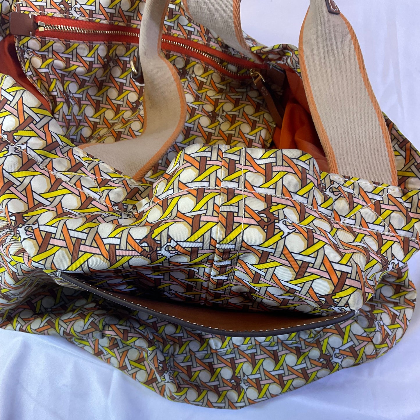 Tory Burch Basket Weave Printed Small Tote Bag Buttermilk Basketweave Color