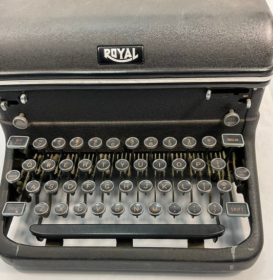 Royal KMM Magic Margin Vintage 1940s Antique Typewriter in Working Condition