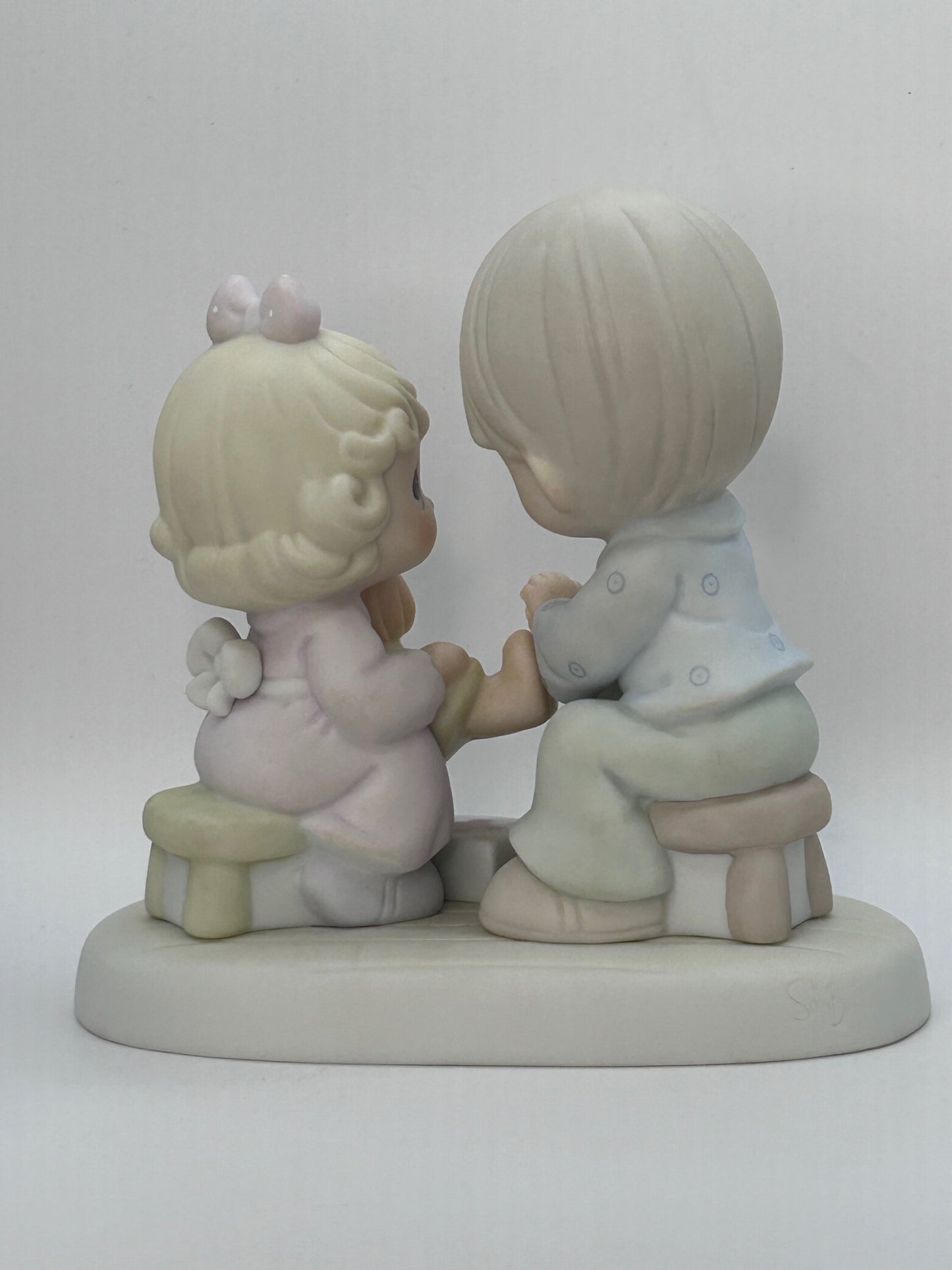 Precious Moments Vintage 1996 You Are Always There For Me Figurine Orig Box