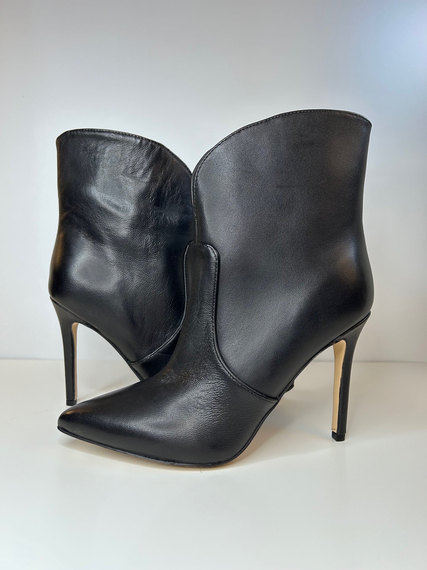 Nine West Tolate Size 7.5 Women's Dress Booties Leather Black Heels