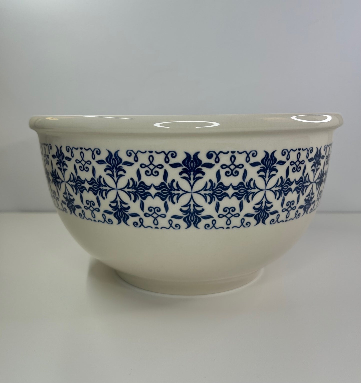 Le Regalo Stoneware Off White & Blue Oven to Table Serving Bowl New in Box