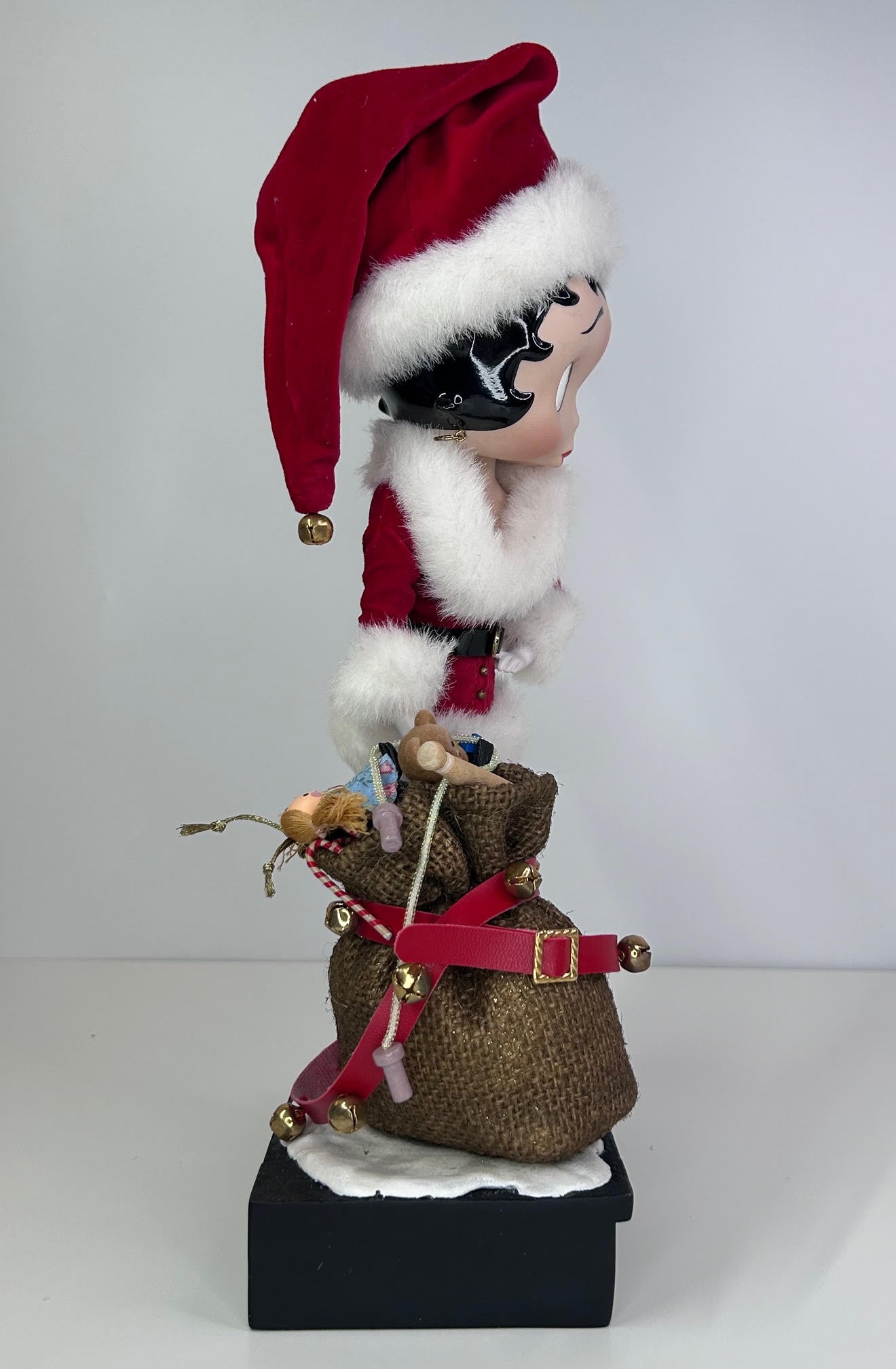 Holiday Betty Boop by Syd Hap Danbury Mint Brand New Mint Condition Original Box and Package with COA