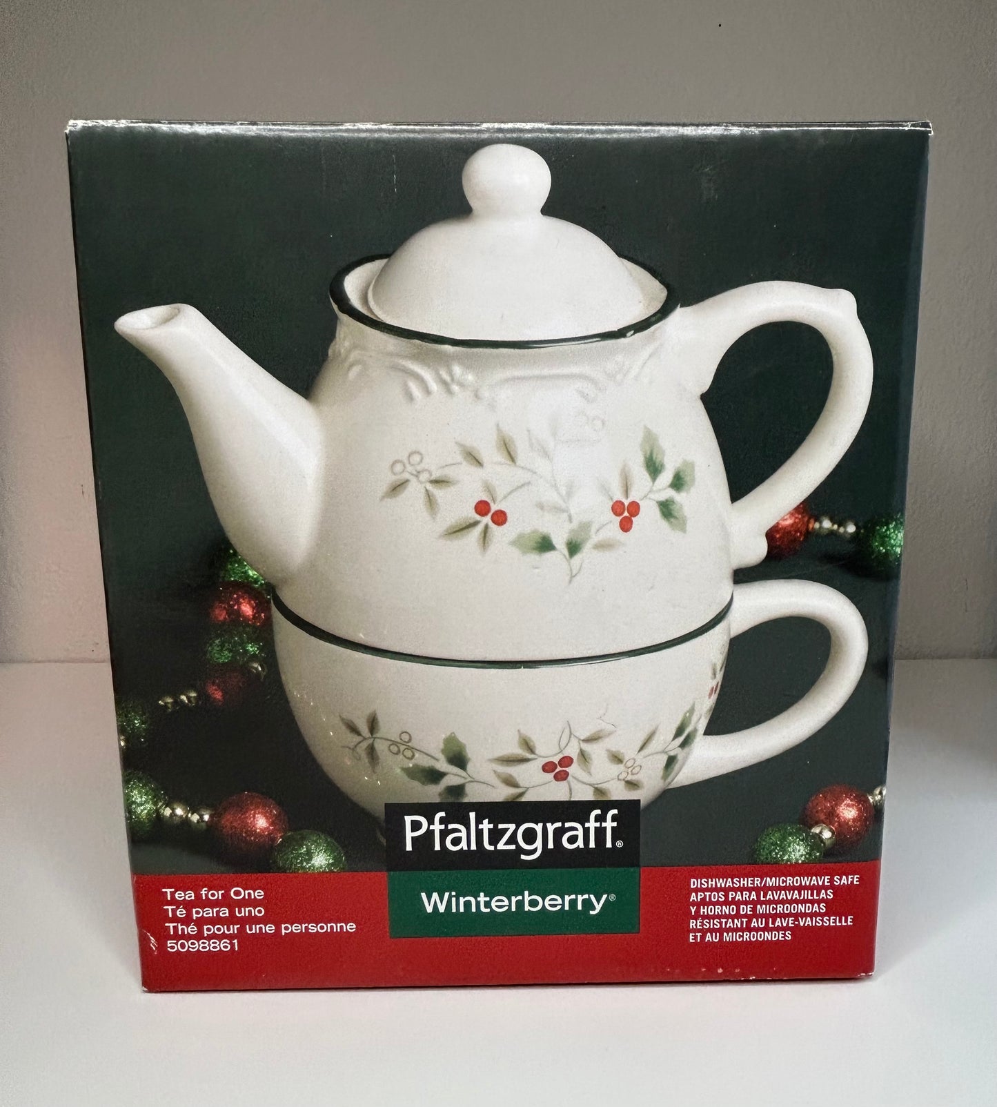 Pfaltzgraff Winterberry Tea for One Tea Pot and Tea Cup New