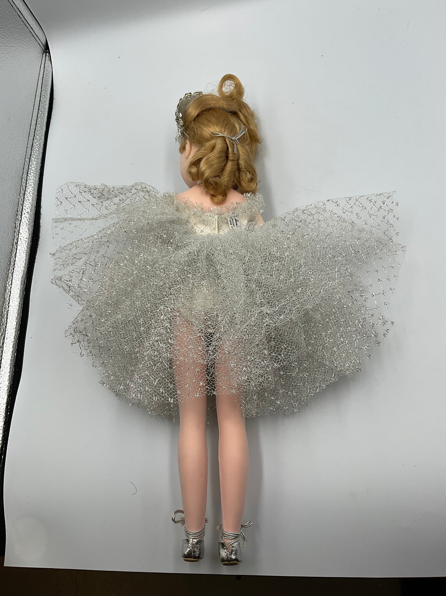 Vintage Madame Alexander Disney Frozen Elise Doll with Tag