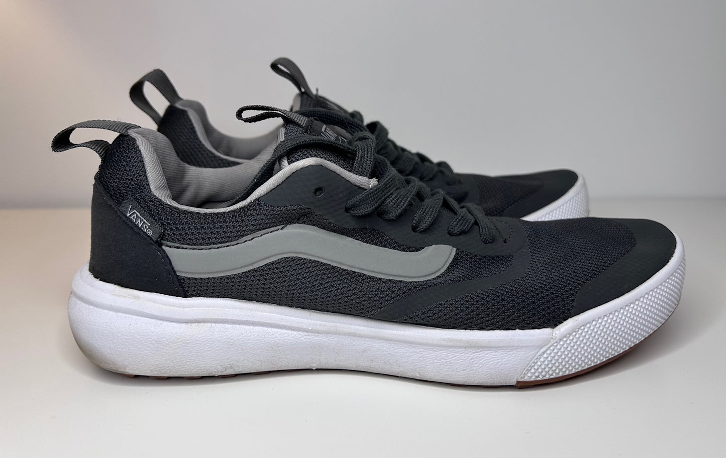 Vans Off the Wall Shoes UltraRange UltraCush Womens Size 8.5 Mens Size 7