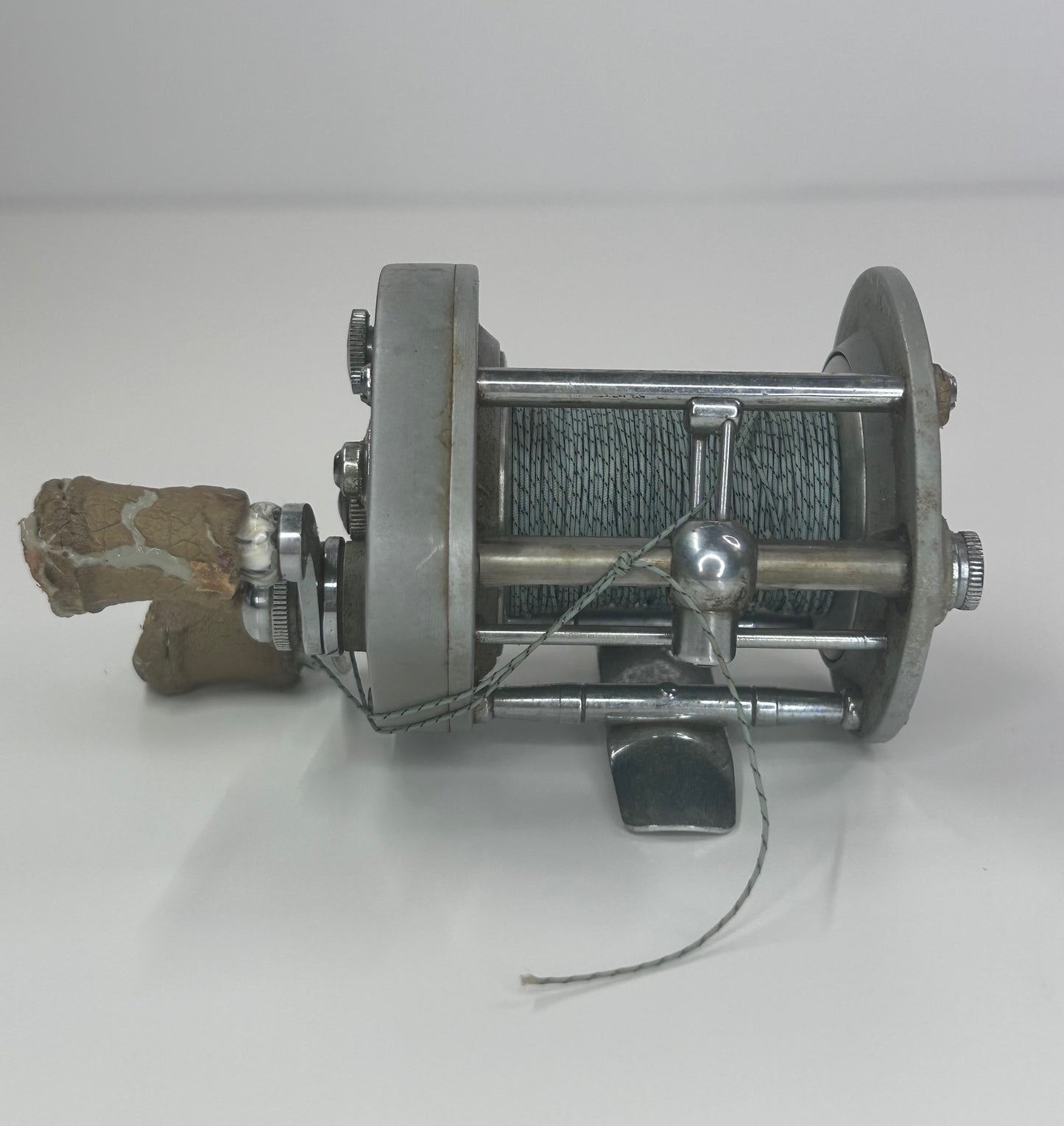 Pfleuger Supreme Vintage Fishing Line Reel for Fishing Pole Casting Fishing Sport Angler Fisherman