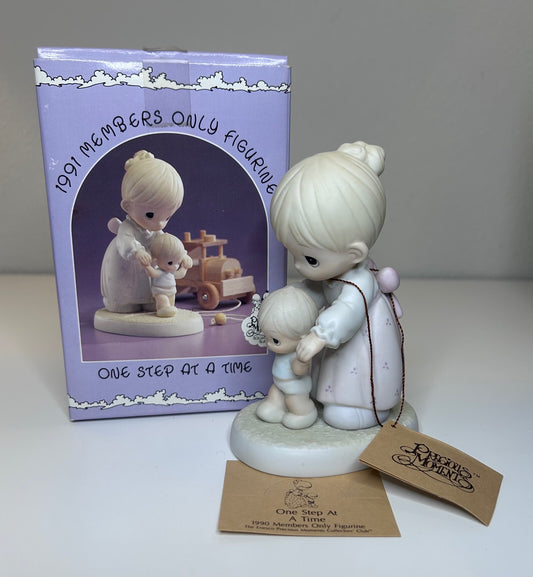 Precious Moments Vintage 1991 Members Only Figurine One Step At A Time New in Box Tags Mint