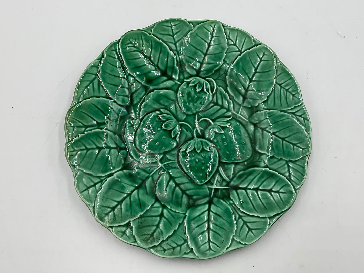 Bordallo Pinheiro Green Leaf Majolica Serving Platter