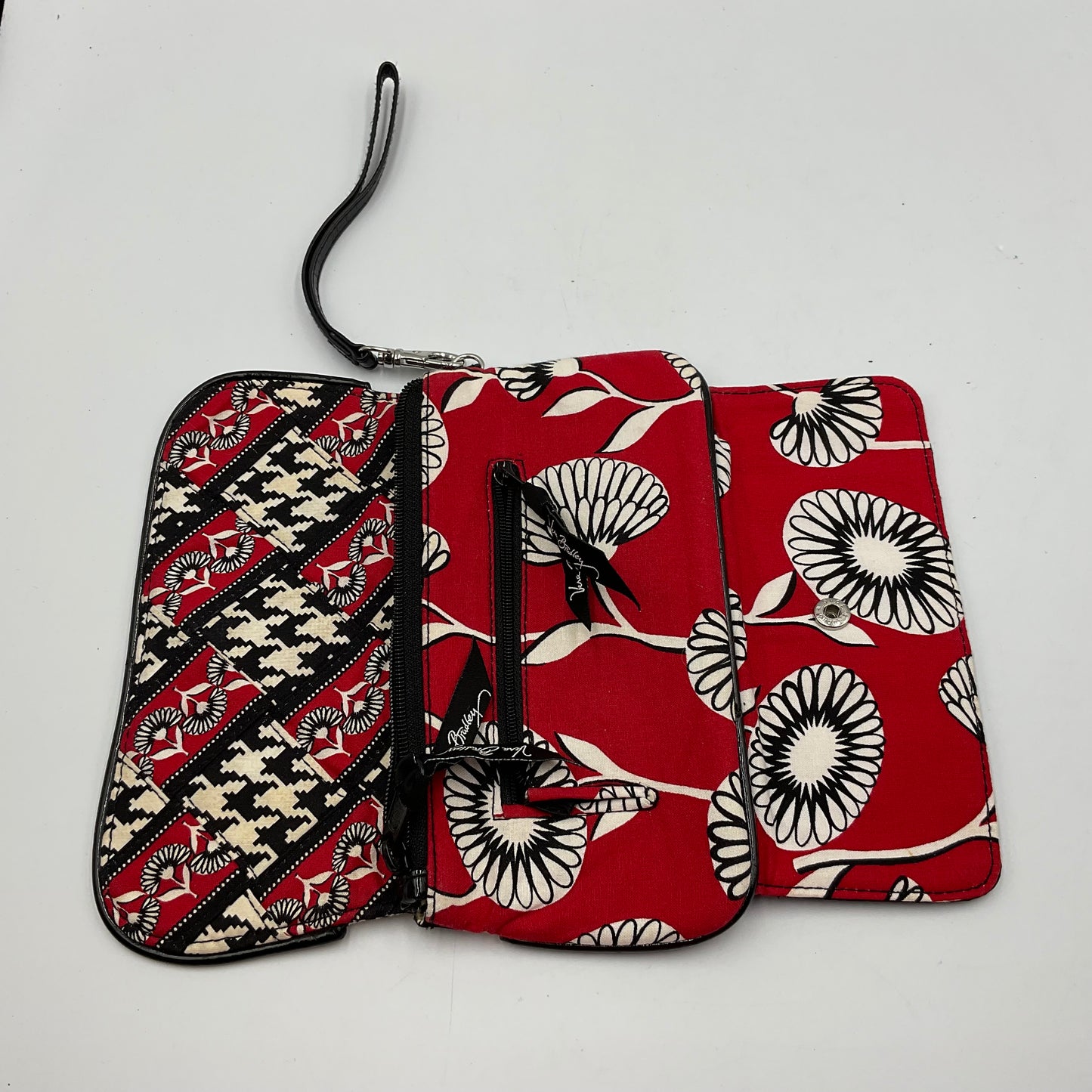 Vera Bradley Deco Daisy zip around Wallet Red/White/Black