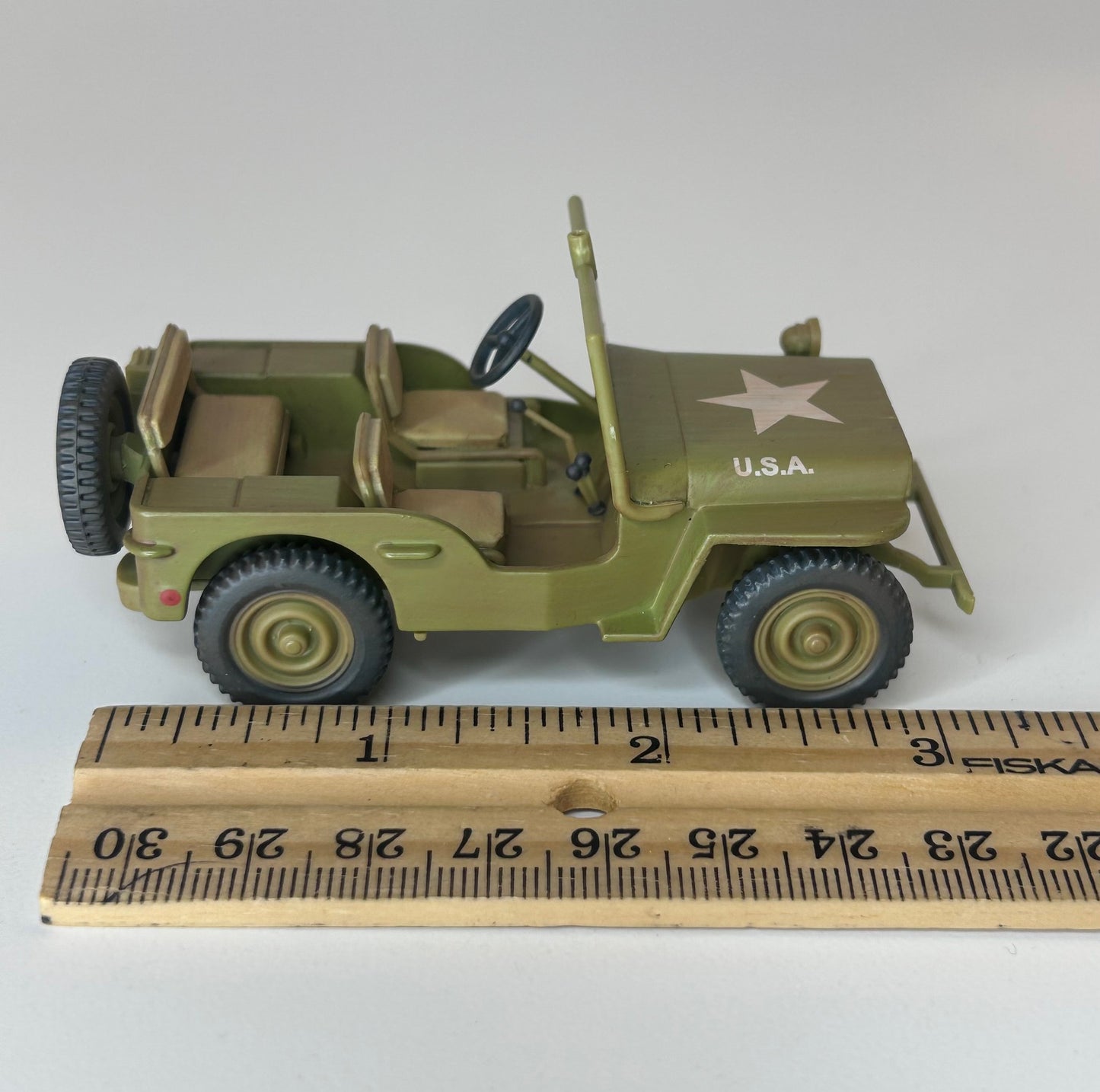 1943 Ford GPW Jeep Hallmark Keepsake Ornament 2012 New in Box