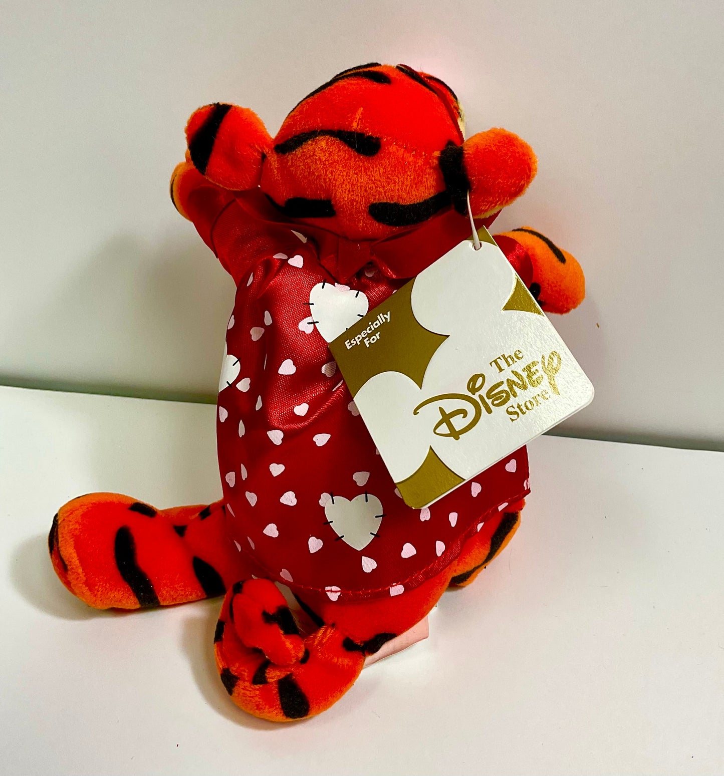 Valentine Superhero Tigger Vintage Winnie the Pooh Bear & Friends Mini Beanbag Beanie Plush Disney Collectible