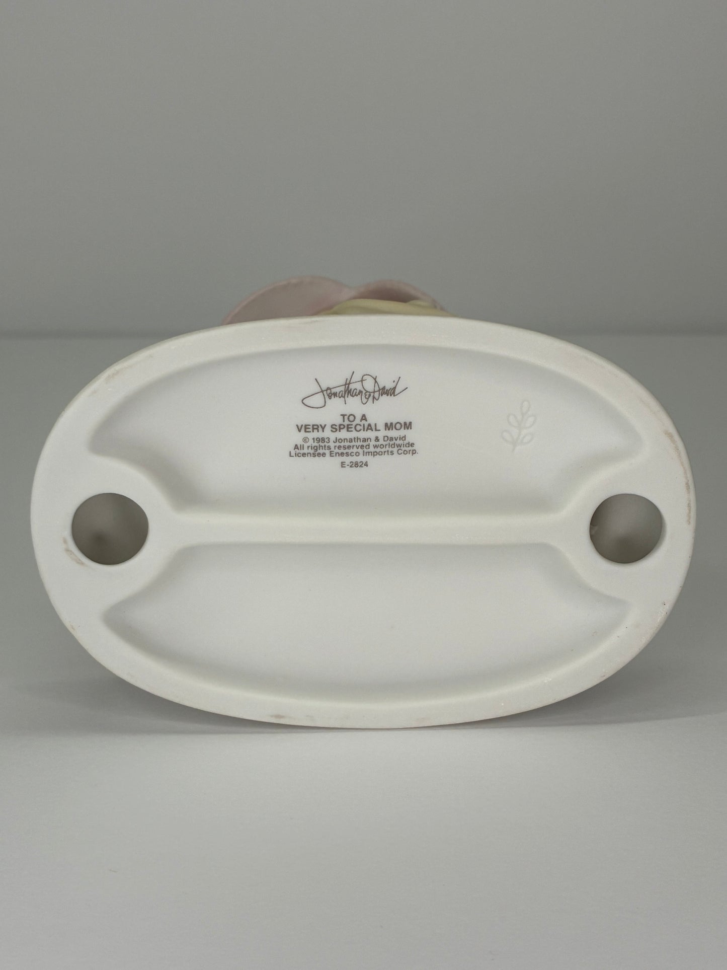 Precious Moments Vintage 1983 To a Very Special Mom Hand Painted Porcelain Collectible Figurine Original Box