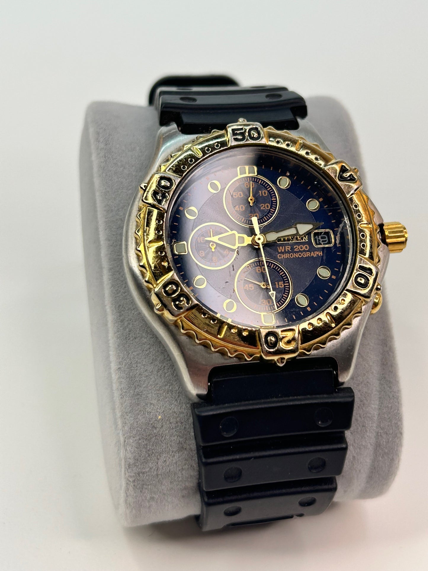 Citizen Gold Tone Stainless Steel Black Sport Band 200m Diver's Chronograph Men's Watch Model 0510-h04490