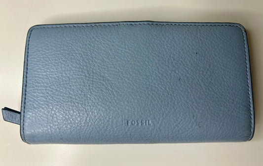 Fossil Wallet Light Blue Used
