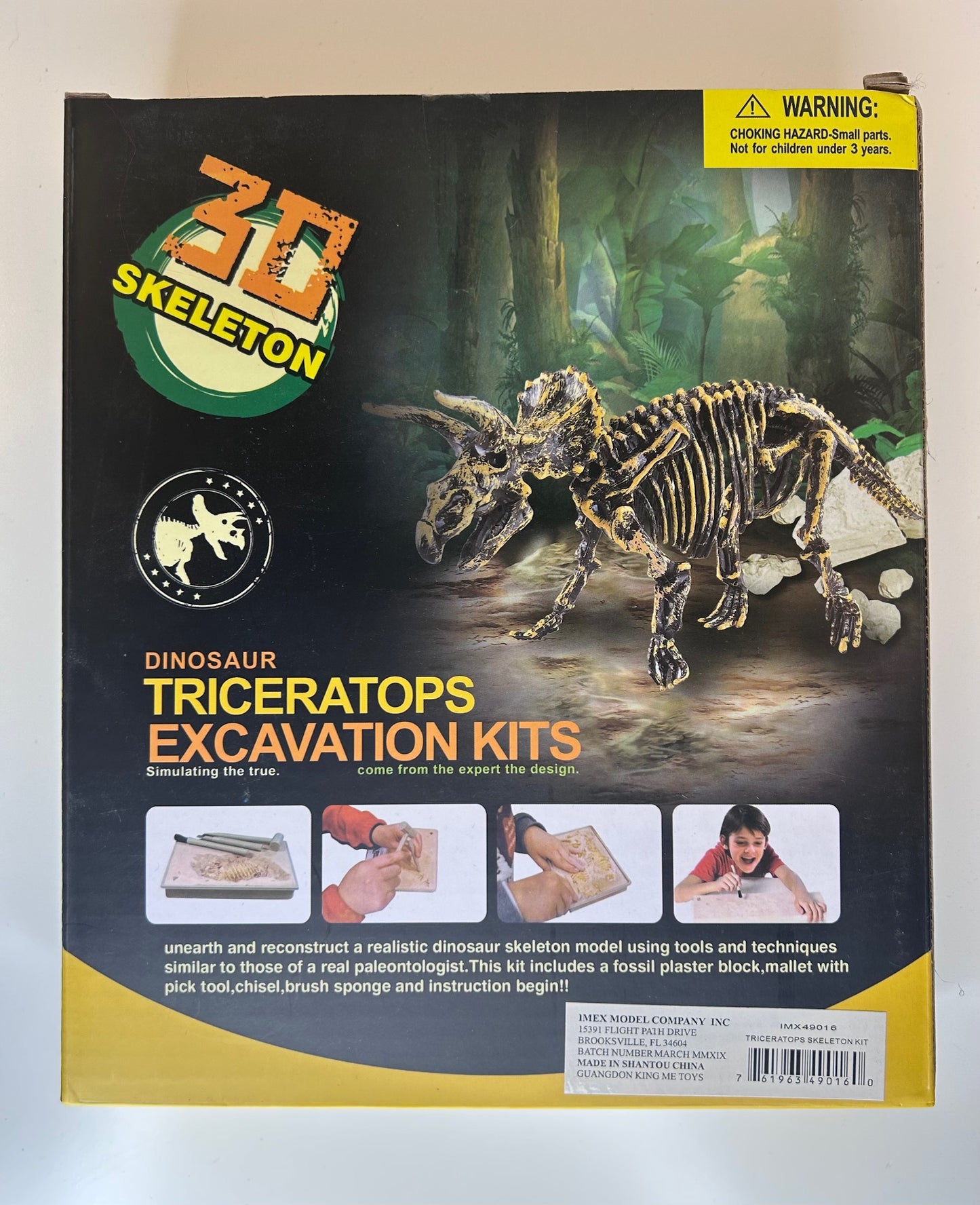 3D Triceratops Skeleton Dinosaur Collection Excavation Kit New in Box