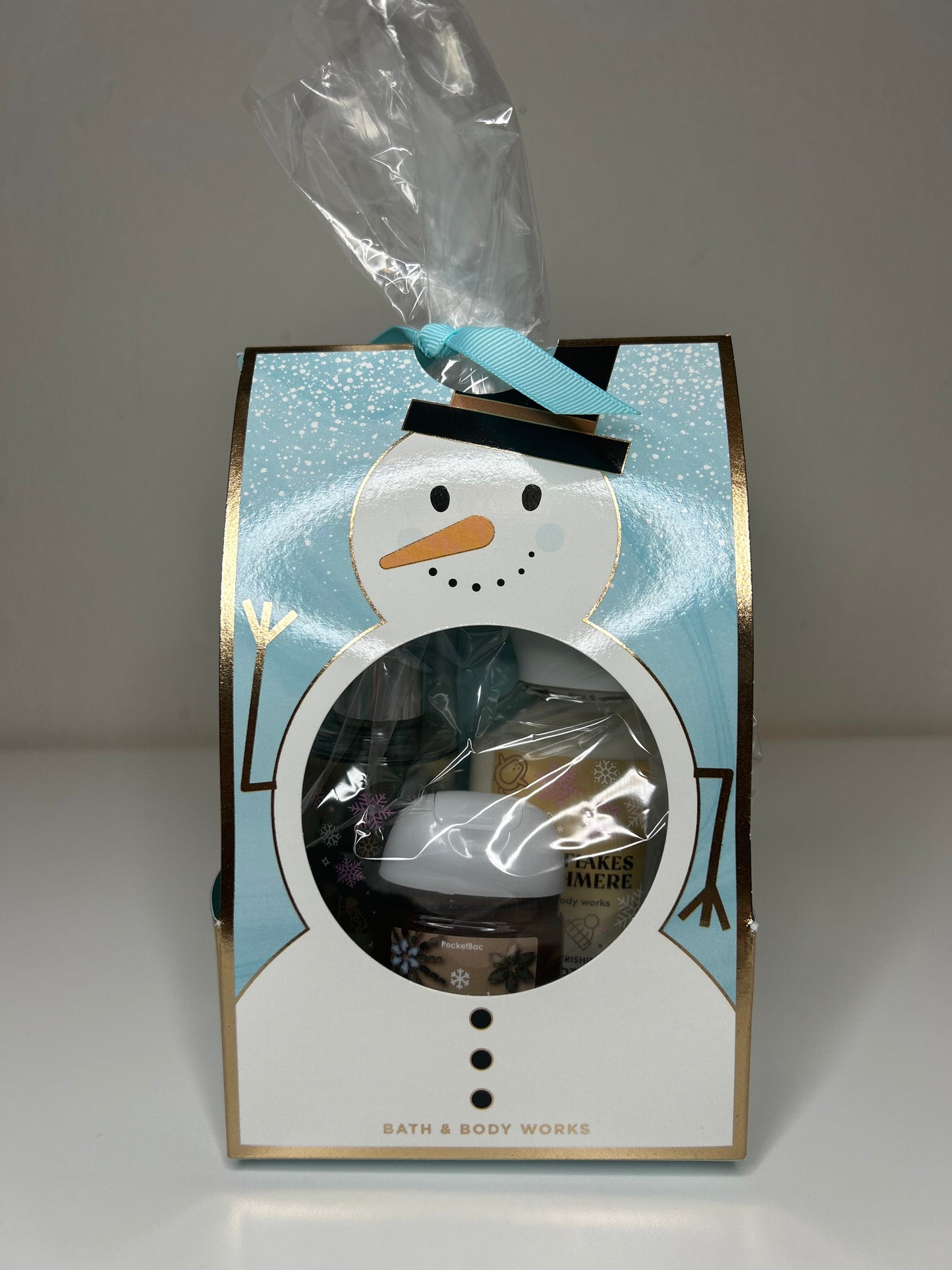 Bath and Body Works Let It Snow Mini Gift Bag Fragrance Body Cream and Lotion