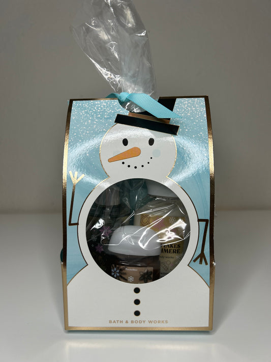 Bath and Body Works Let It Snow Mini Gift Bag Fragrance Body Cream and Lotion
