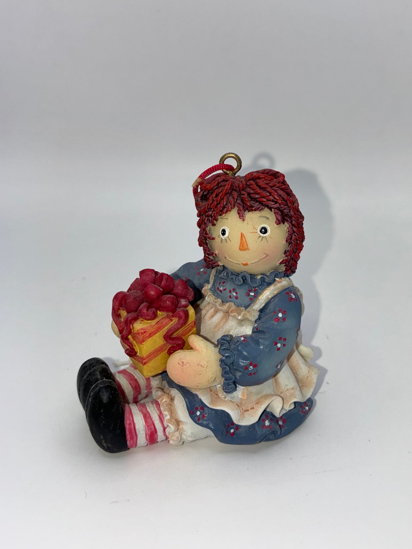 Raggedy Anne Holding Present Collectible Holiday Christmas Ornament Mint Condition