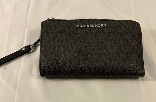 Michael Kors Signature Logo Double Sided Black Leather Zipper Clutch Wallet Carrier