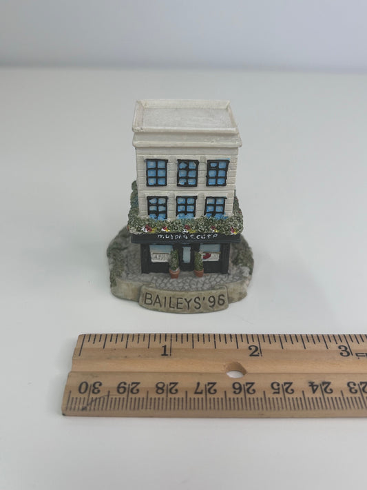 Baileys Irish Cream Vintage 1996 Murphy's Cafe Mini Coffee Shop Figurine