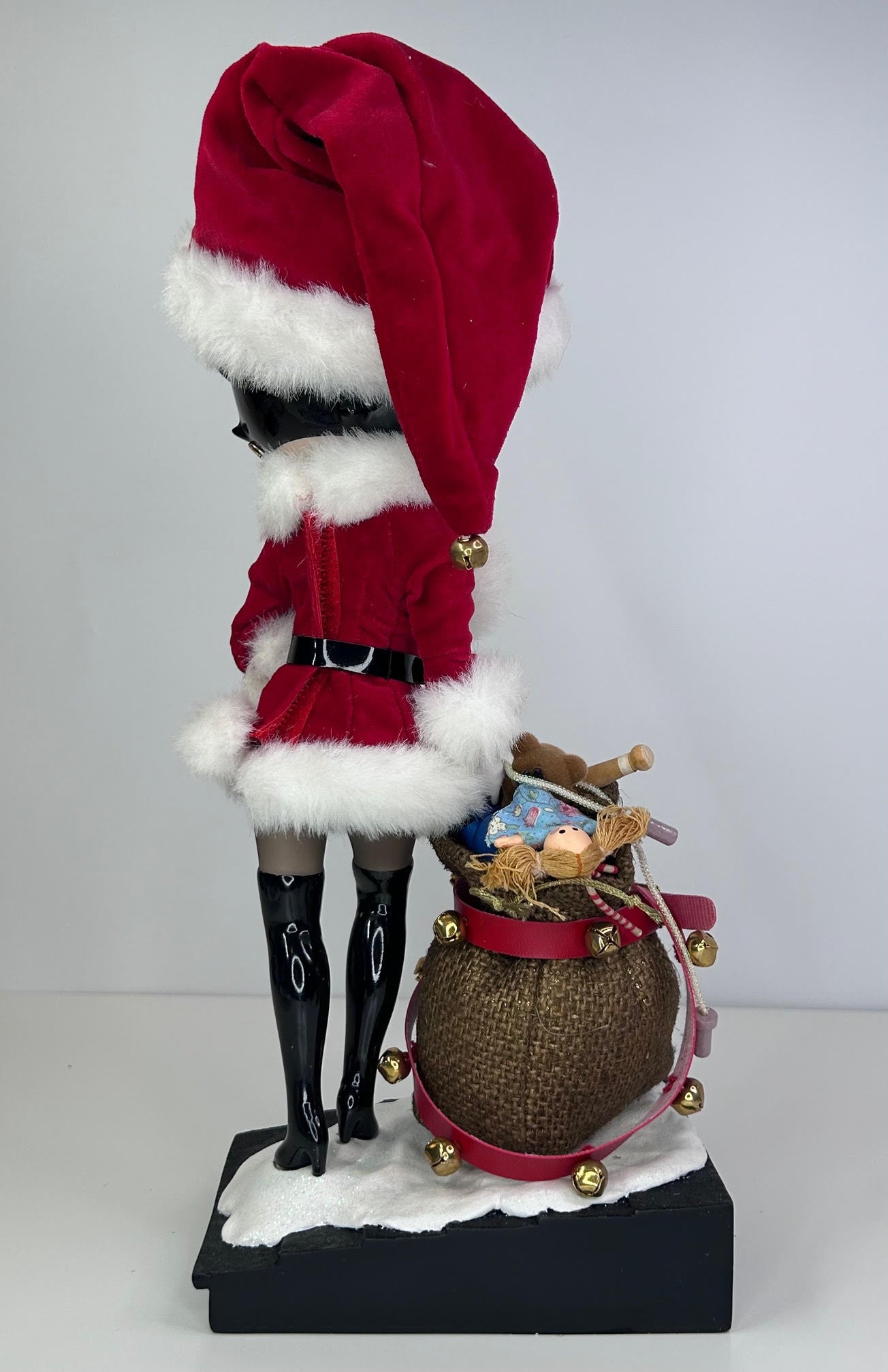 Holiday Betty Boop by Syd Hap Danbury Mint Brand New Mint Condition Original Box and Package with COA
