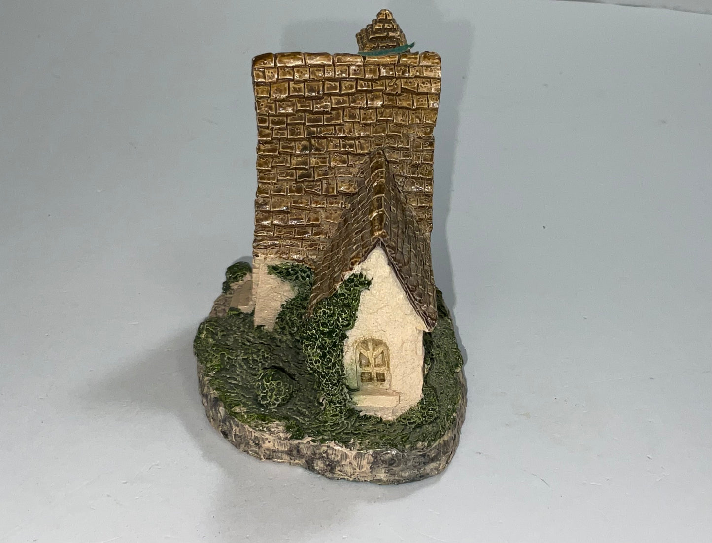 1992 International Resources LLC Cottage home miniature model