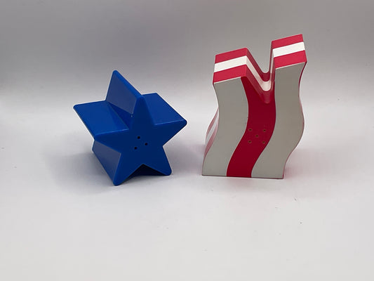 Avon Star Spangled Serveware Collection Patriotic American Flag Themed Salt & Pepper Shakers Set New in Box
