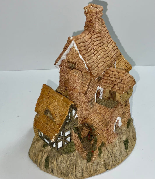 David Winter Cottage The house on Top 1982 Main Collection