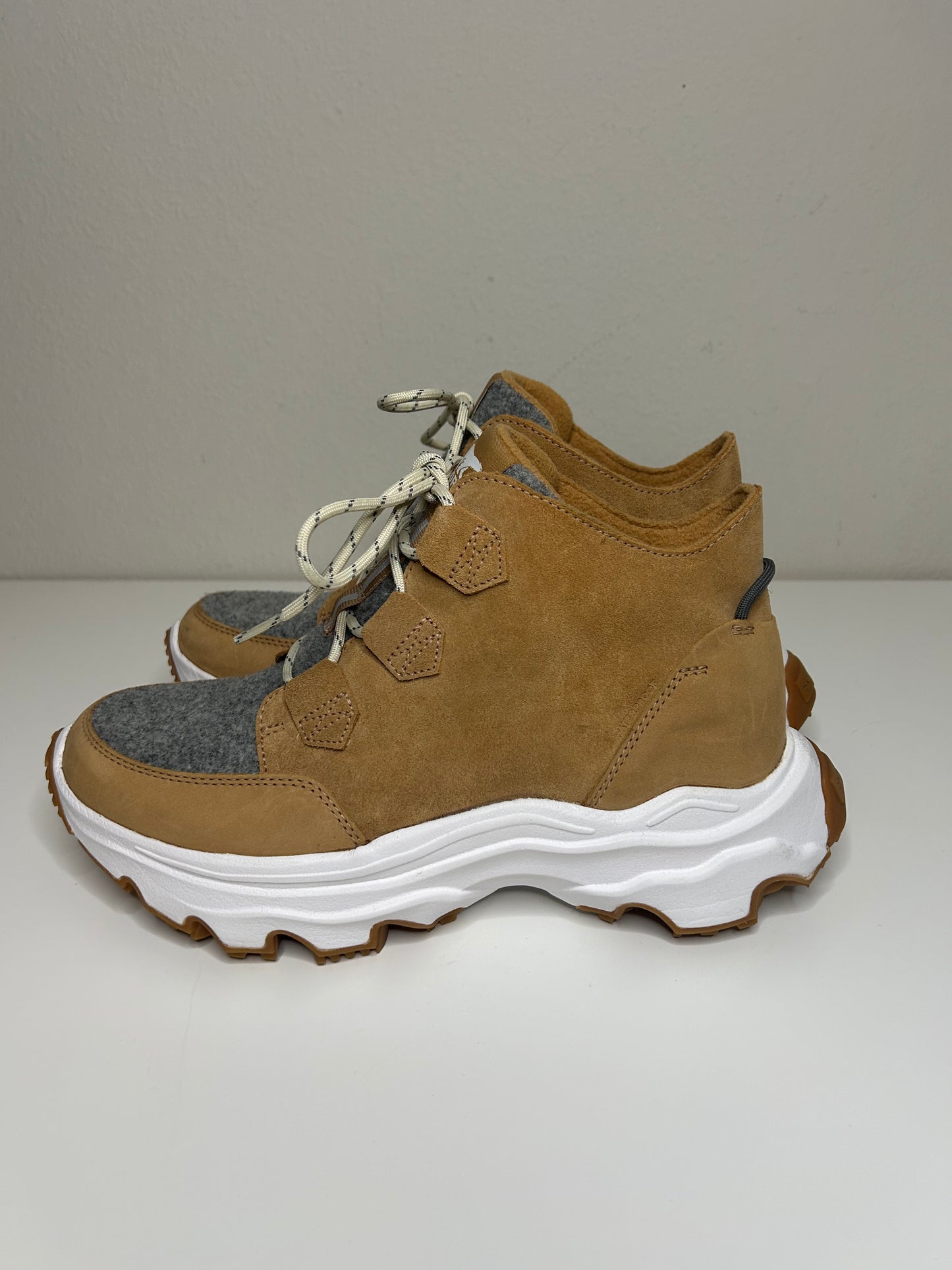 SOREL Kinetic Breakthru Conquest Leather W Size 10