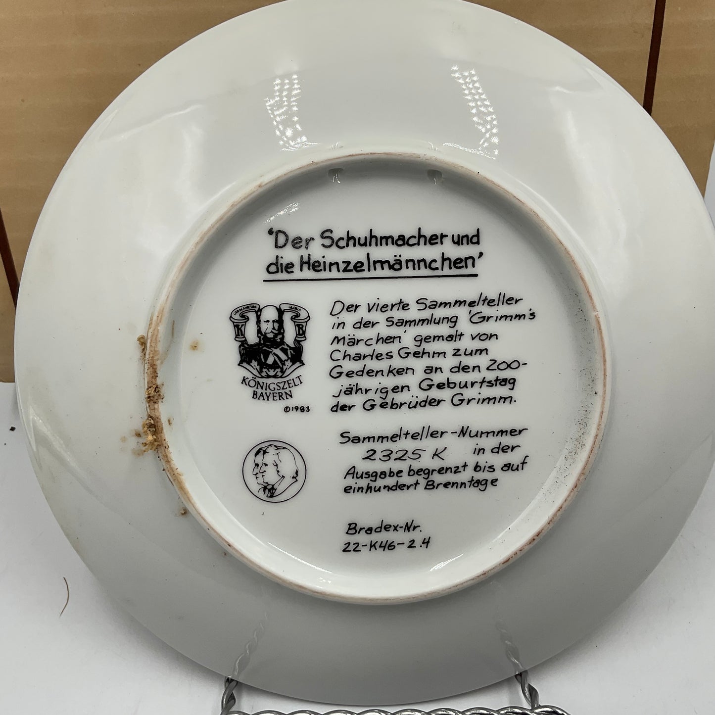 Ready JB Konigszelt Bayern's The Shoemaker and the Elves Collector's Plate