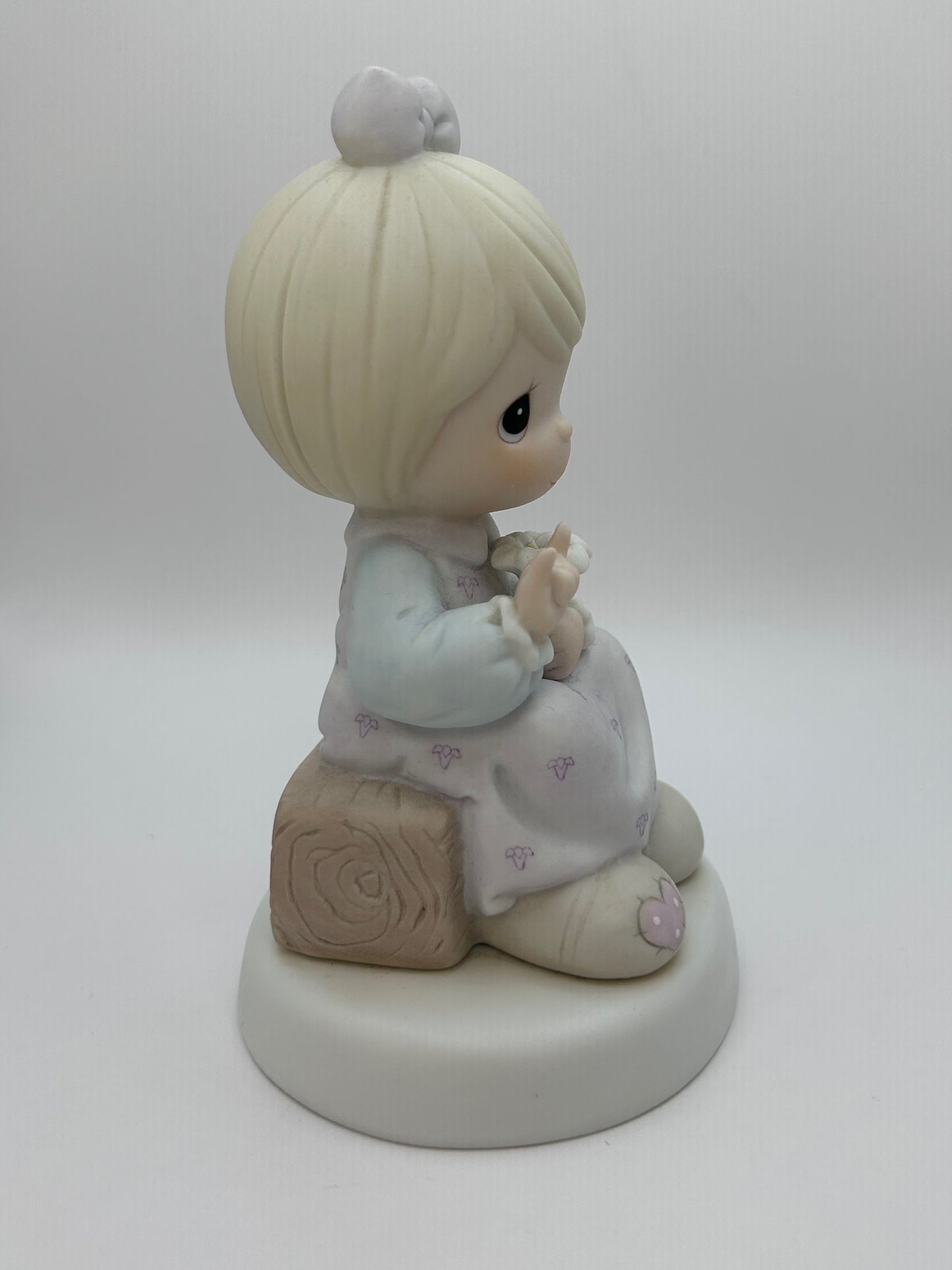 Precious Moments Vintage 1992 Special Limited Edition A Universal Love