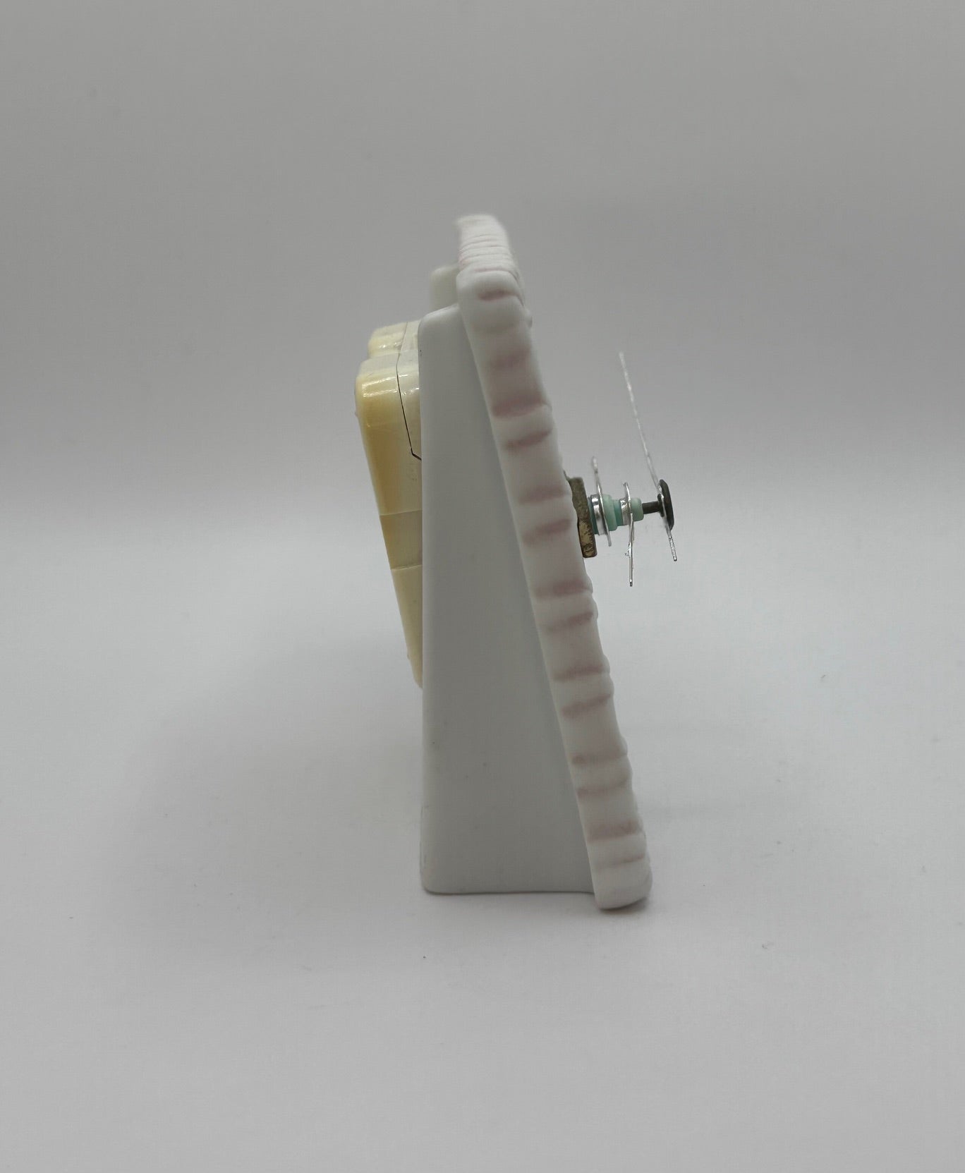 Precious Moments Vintage 1995 Kids on Stump Mini Desk Clock Porcelain Figurine