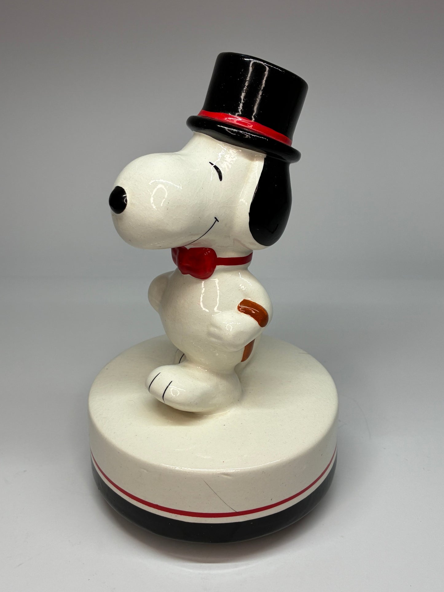 Snoopy Vintage 1958 Wind-Up Ceramic Musical Figurine Music Box Excellent Working Condition