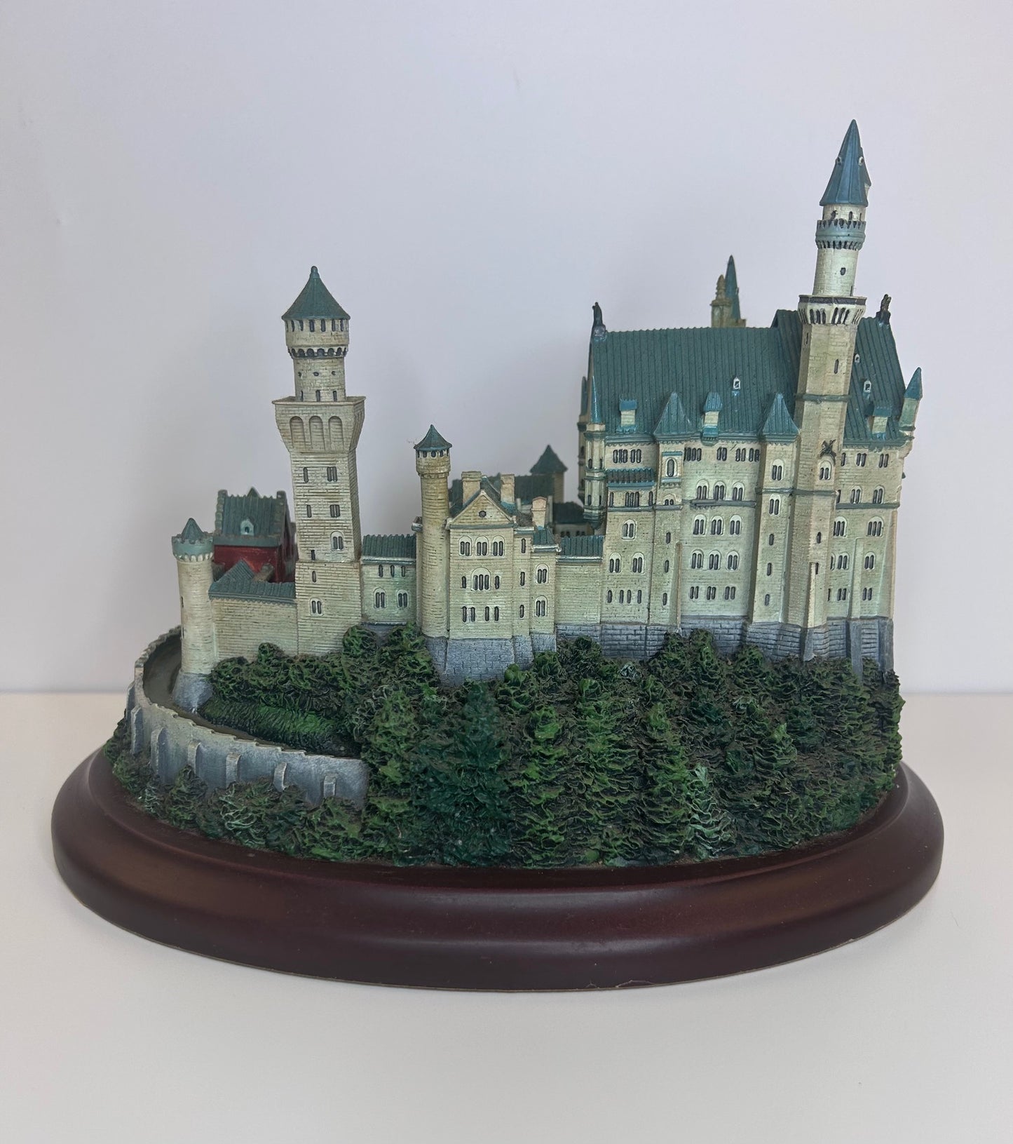 Neuschwanstein Castle Collectible Lenox Great Castles of the World Collection Original Box with COA