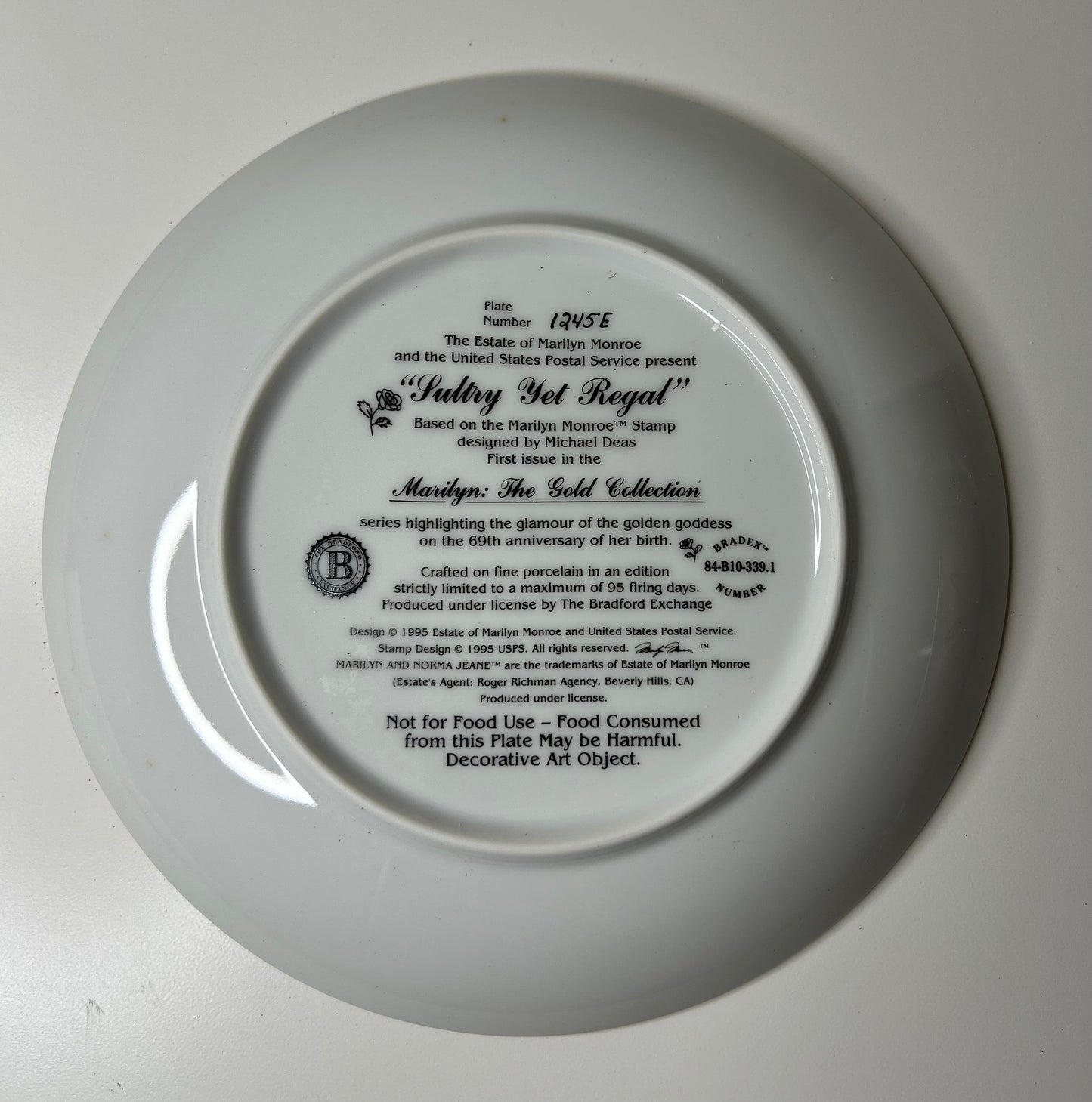 Marilyn Monroe "Sultry Yet Regal" Postage Stamp Collectible Plate #d with COA