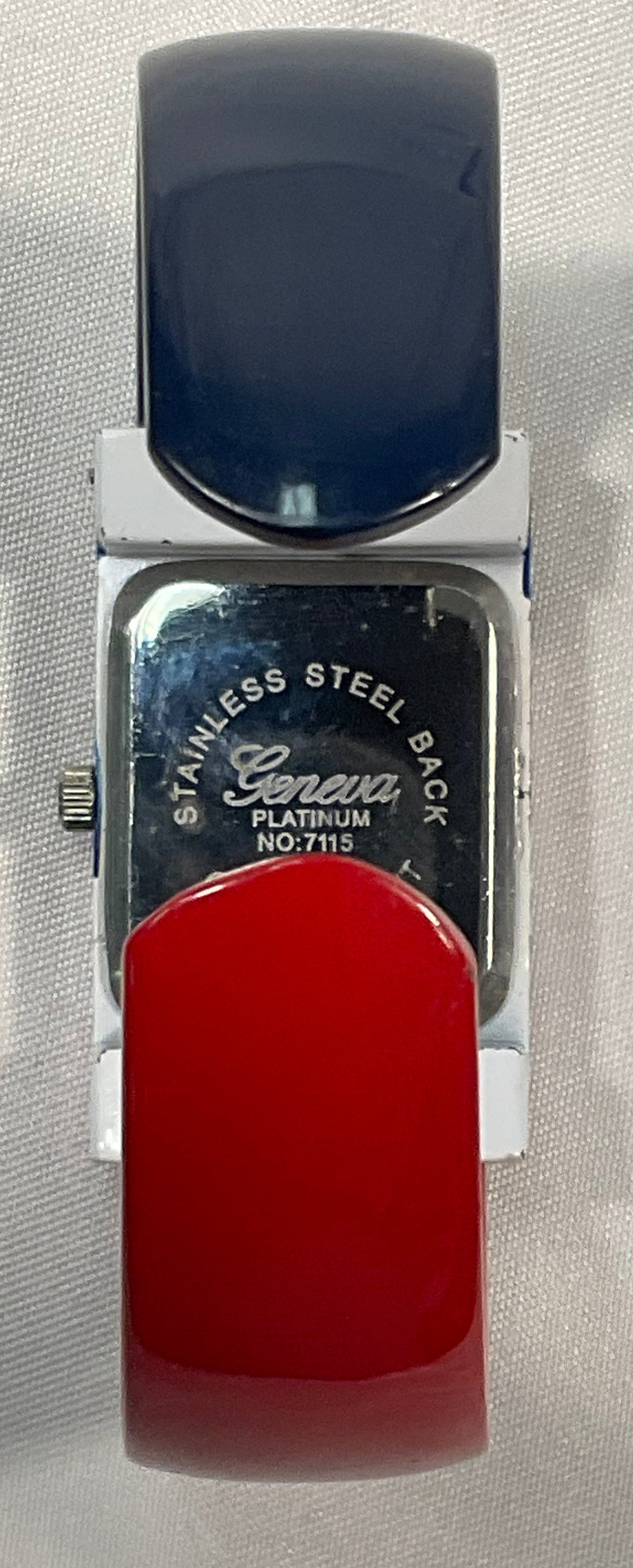 Ladies Quartz American Flag Geneva Watch Bracelet