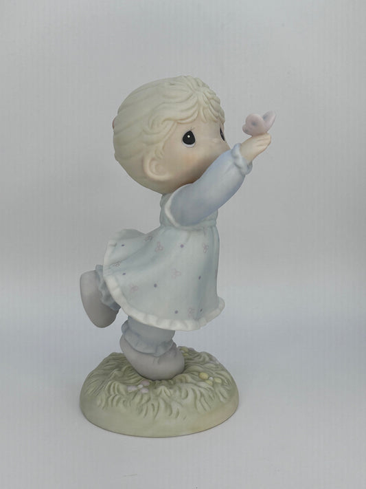 Precious Moments Vintage 1992 Happiness Is At Our Fingertips Figurine Orig Box Mint