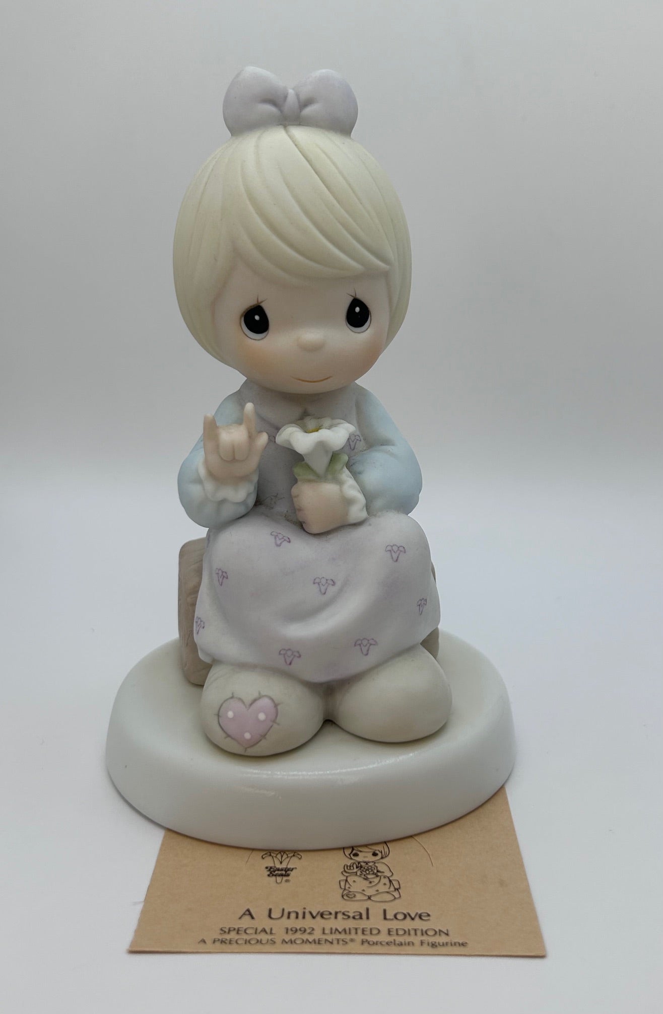 Precious Moments Vintage 1992 Special Limited Edition A Universal Love