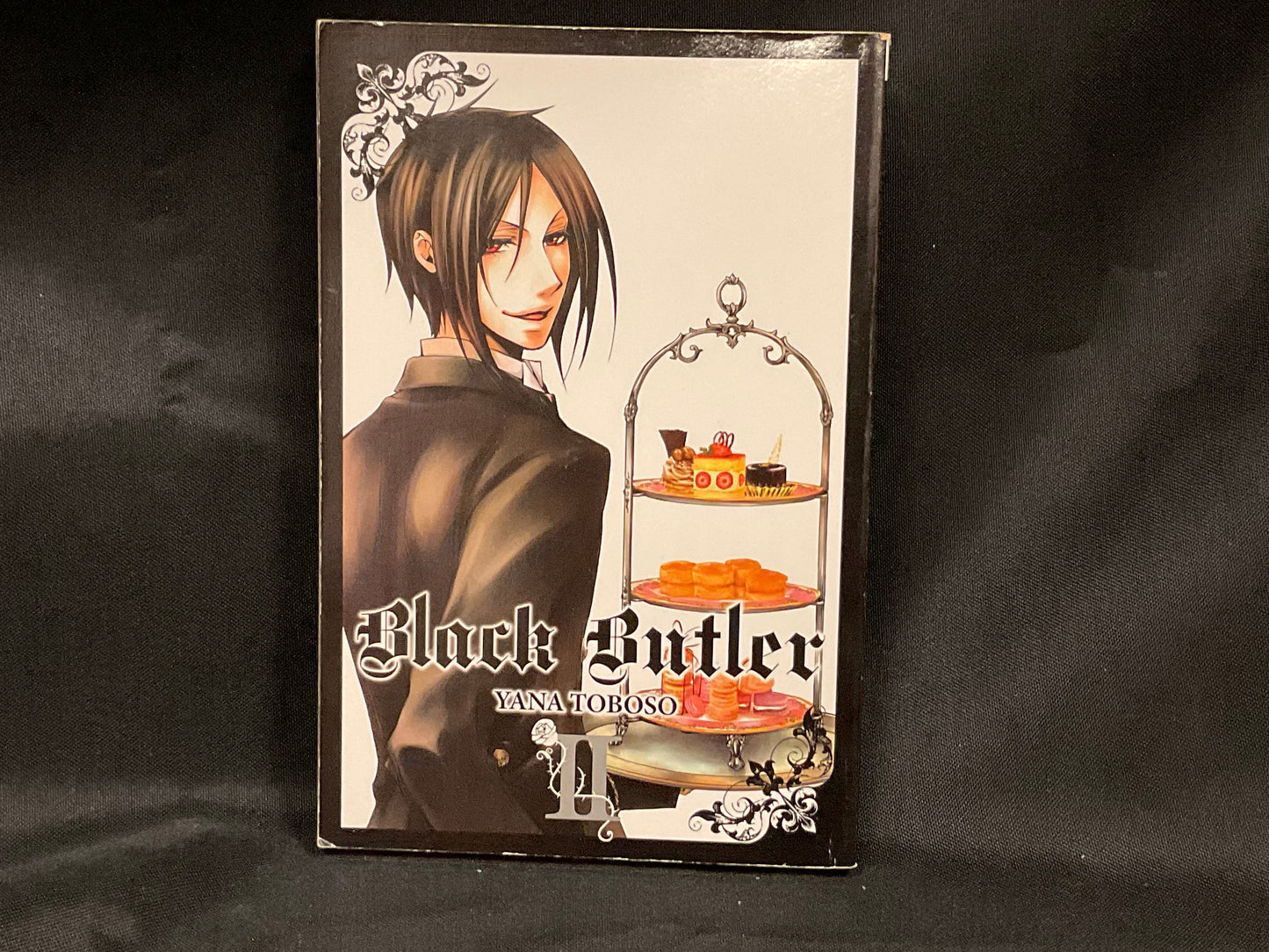 Black Butler Series Volume 2 by Yana Toboso 2007 Paperback