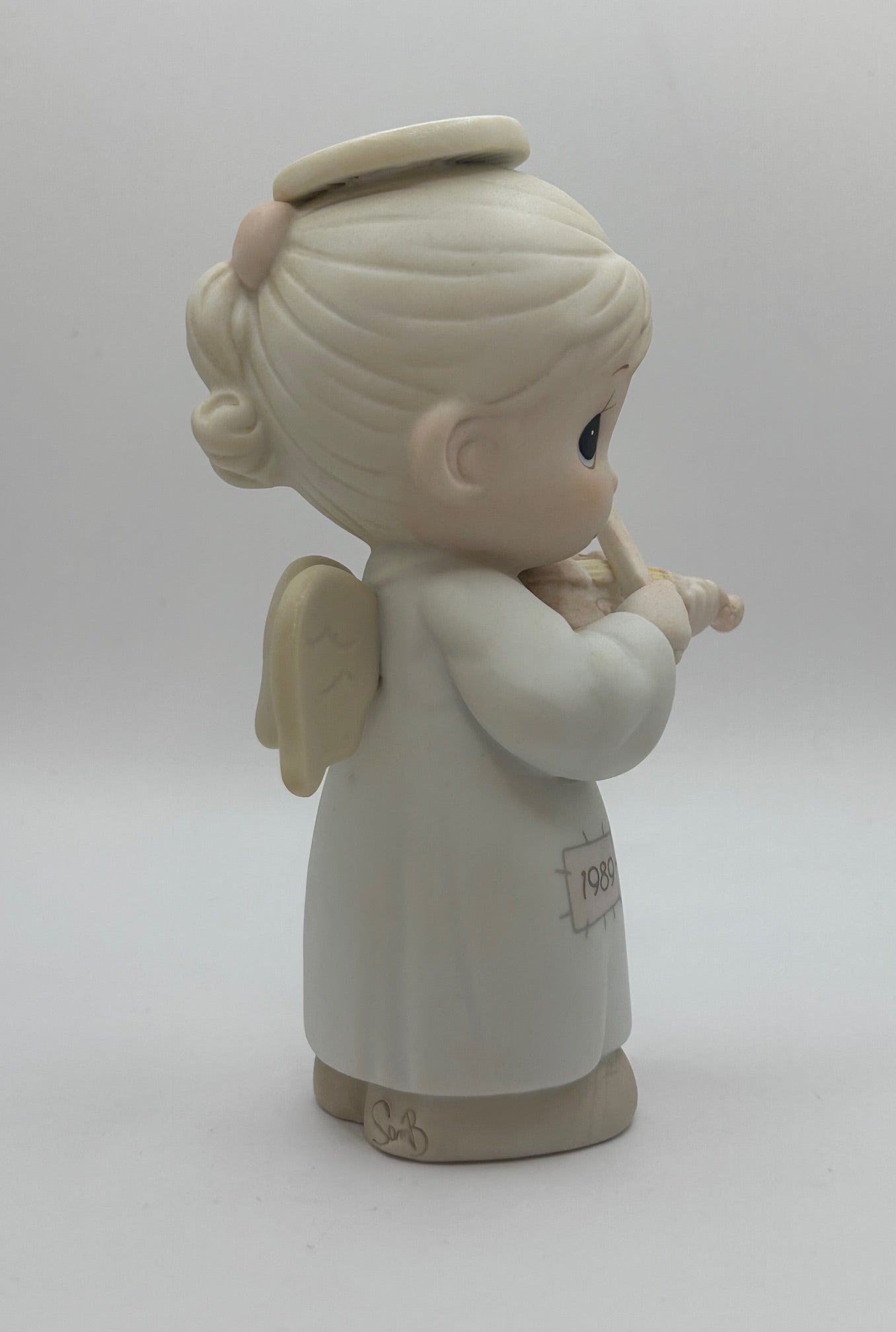 Precious Moments Vintage Special 1989 Issue Oh Holy Night Porcelain Figurine