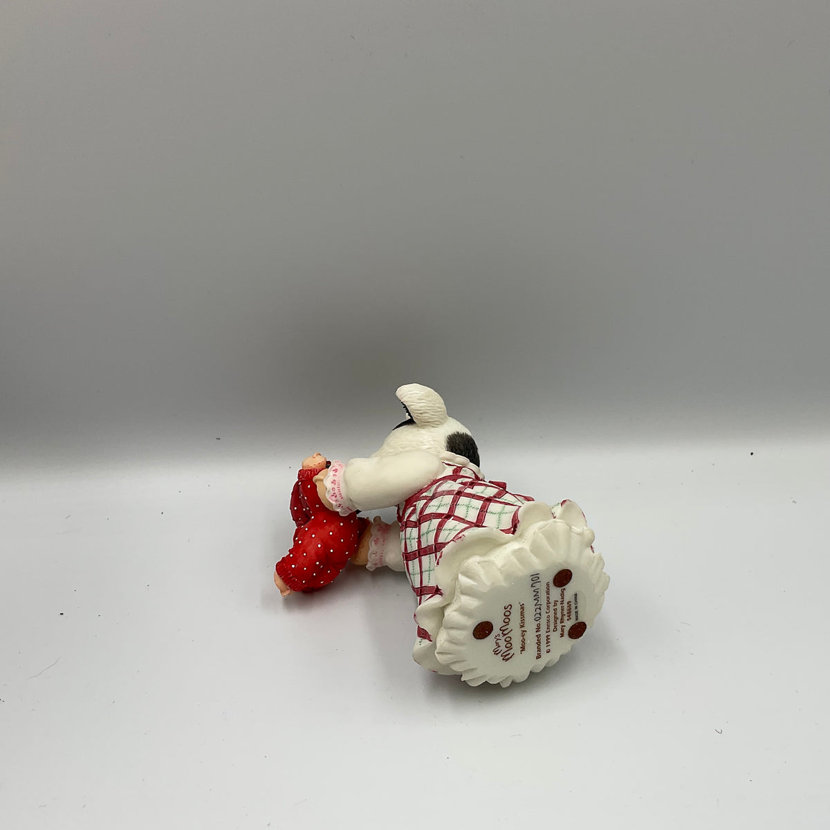 Enesco Mary’s Moo Moos Mom Holding Baby Figurine Vintage Collectible
