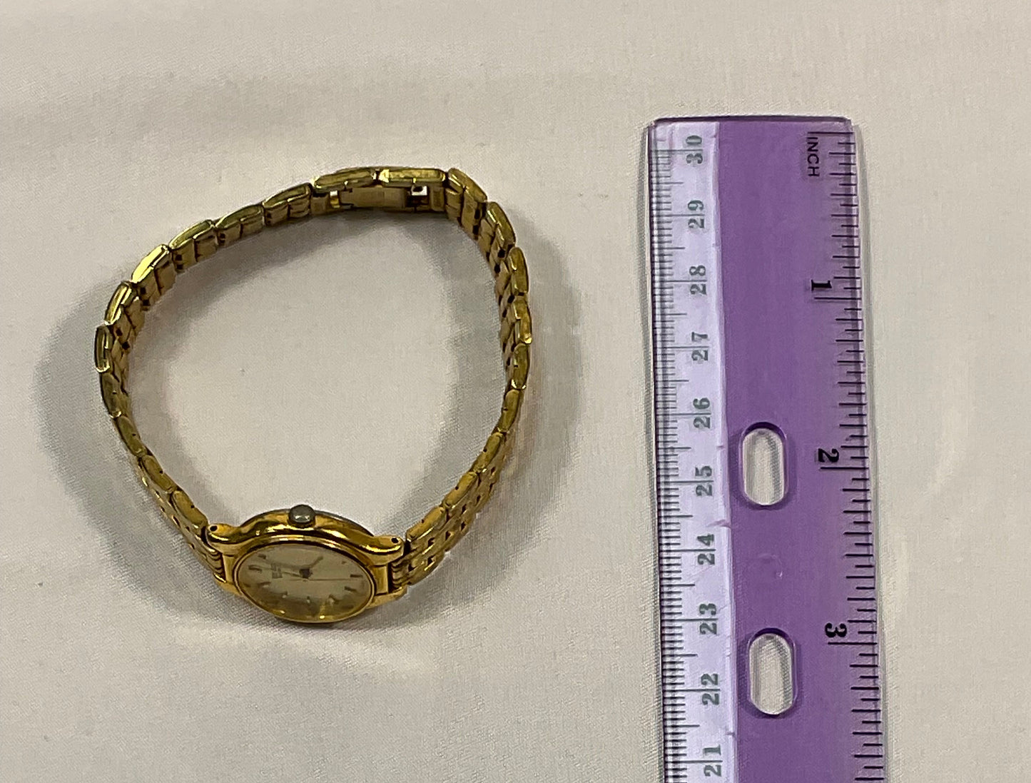 Seiko Gold Tone Round Case Vintage Quartz Stainless Steel Women's Watch New Battery