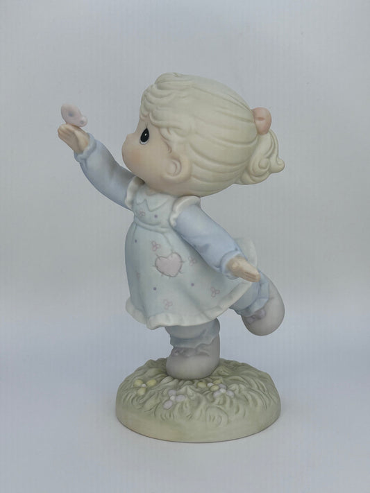 Precious Moments Vintage 1992 Happiness Is At Our Fingertips Figurine Orig Box Mint