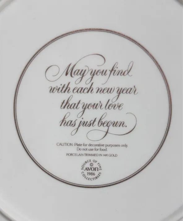 Avon Classic 14K Gold Trim Porcelain Wedding Plate Vintage 1986 in Original Box