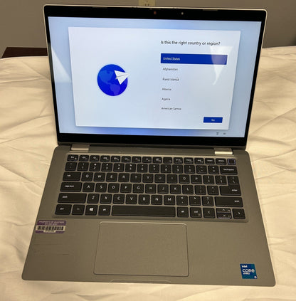 Dell Latitude 5320 2-in-1 13.3-inch Laptop Computer BT001996