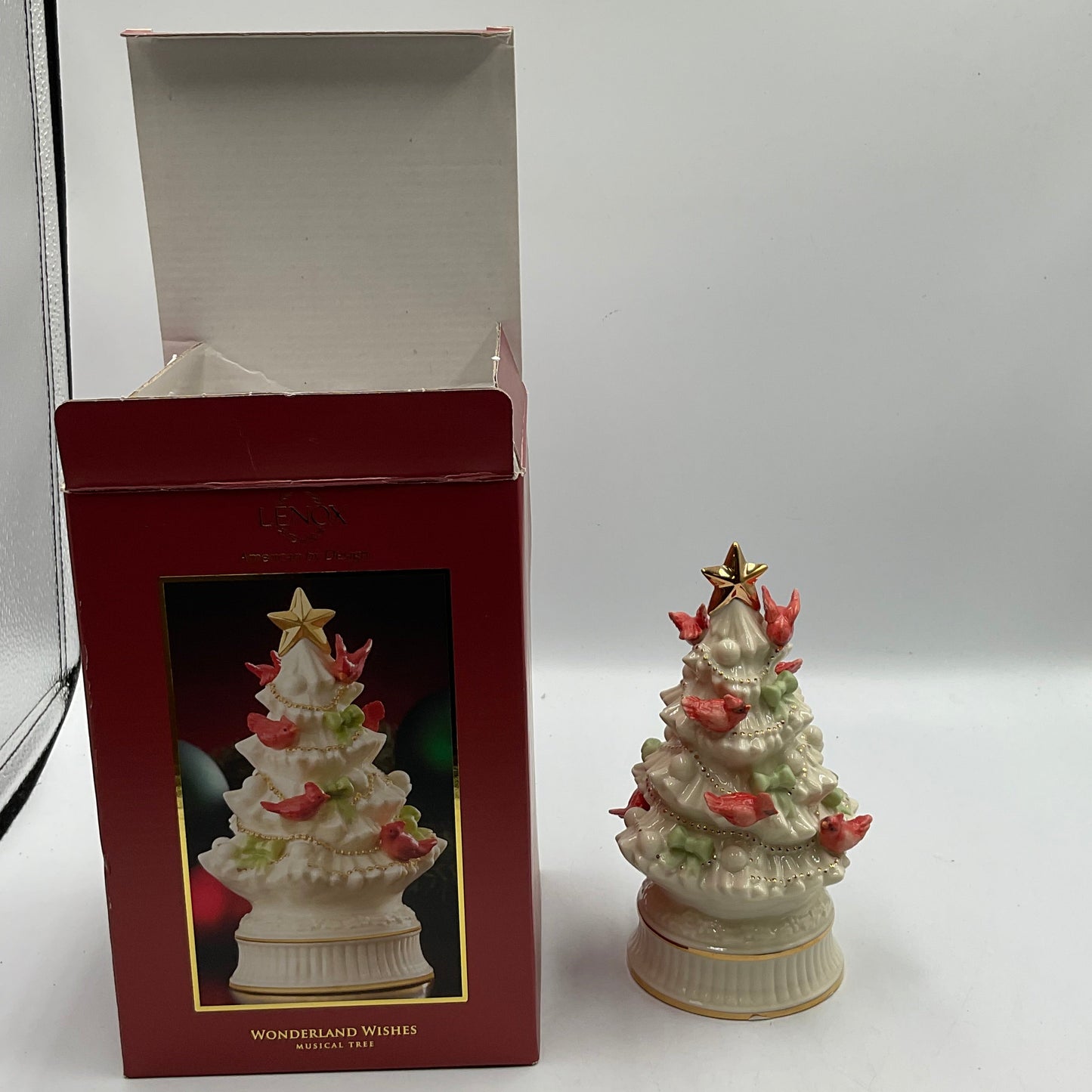 Lenox Wonderland Wishes Musical Tree Christmas