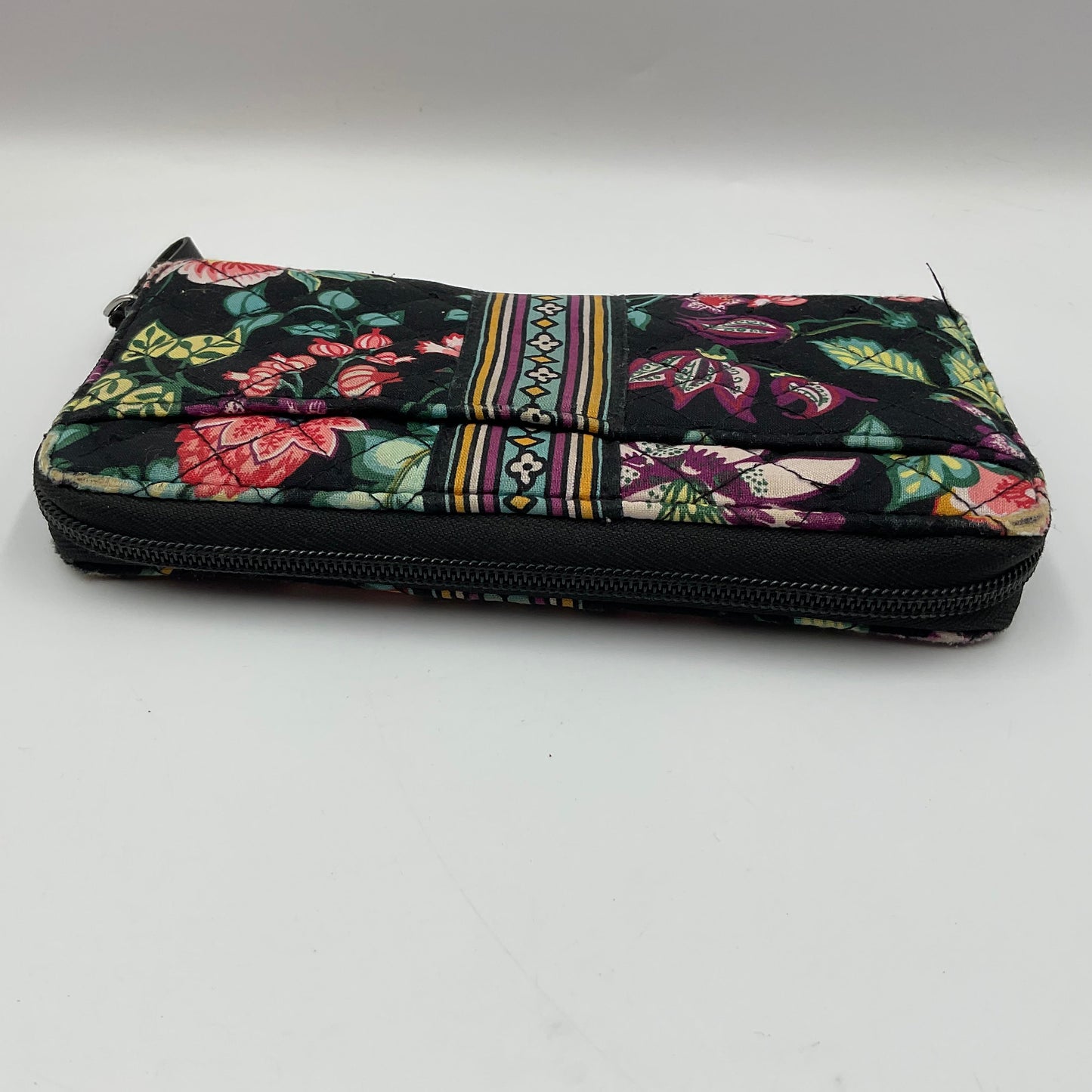 Vera Bradley Wallet Vines Floral Retired Pattern Black with Flowers