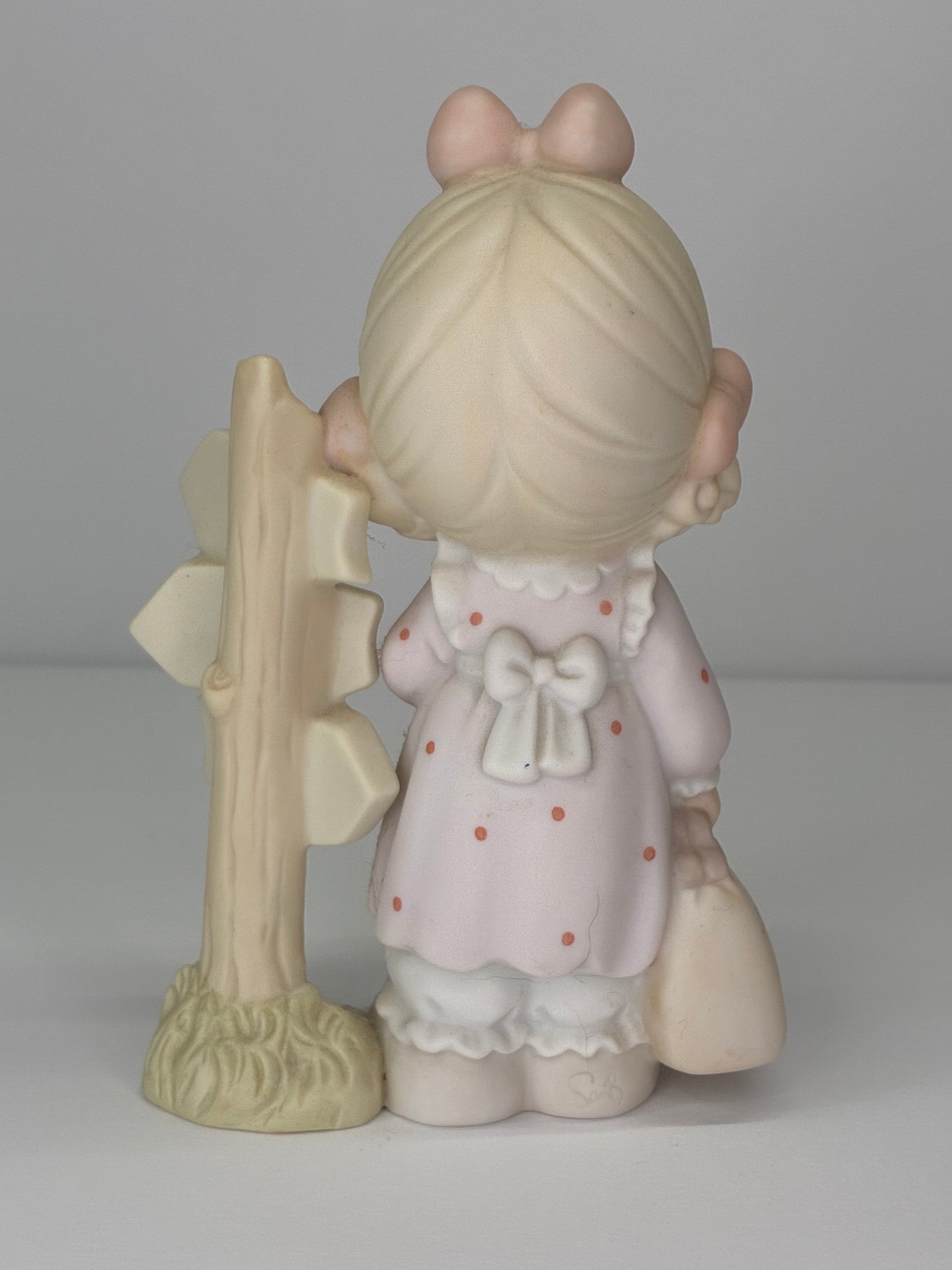 Precious Moments Vintage 1993 Symbol of Membership Loving Caring and Sharing Along the Way