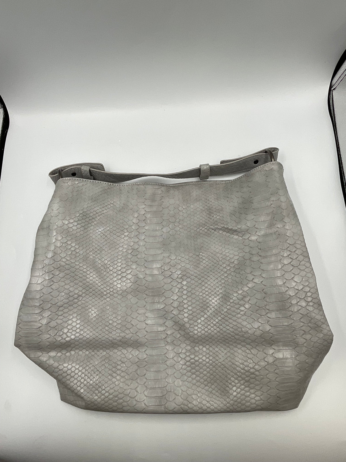 SPA-Purses LARGE Melie Bianco Gray Snakeskin Embossed Faux Leather Slouchy Hobo Shoulder Bag Handbag